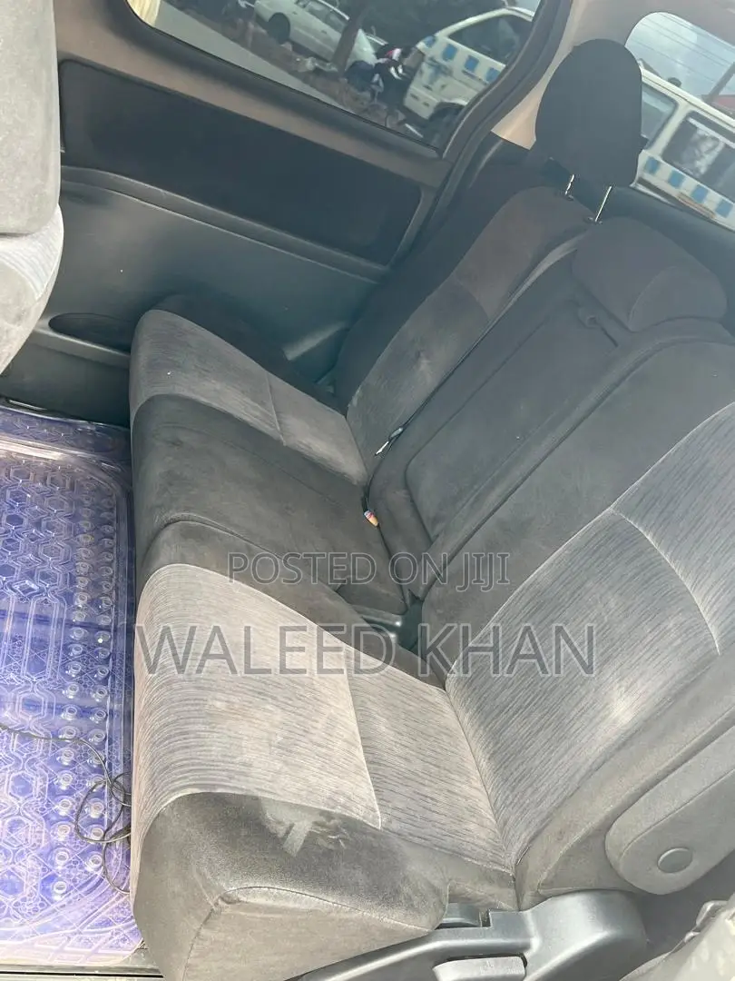 Toyota Alphard 2.4 Petrol AWD 2012 White
