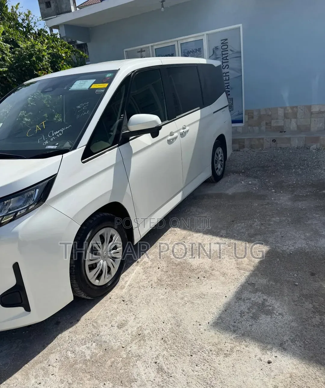 Toyota Noah 2022 White