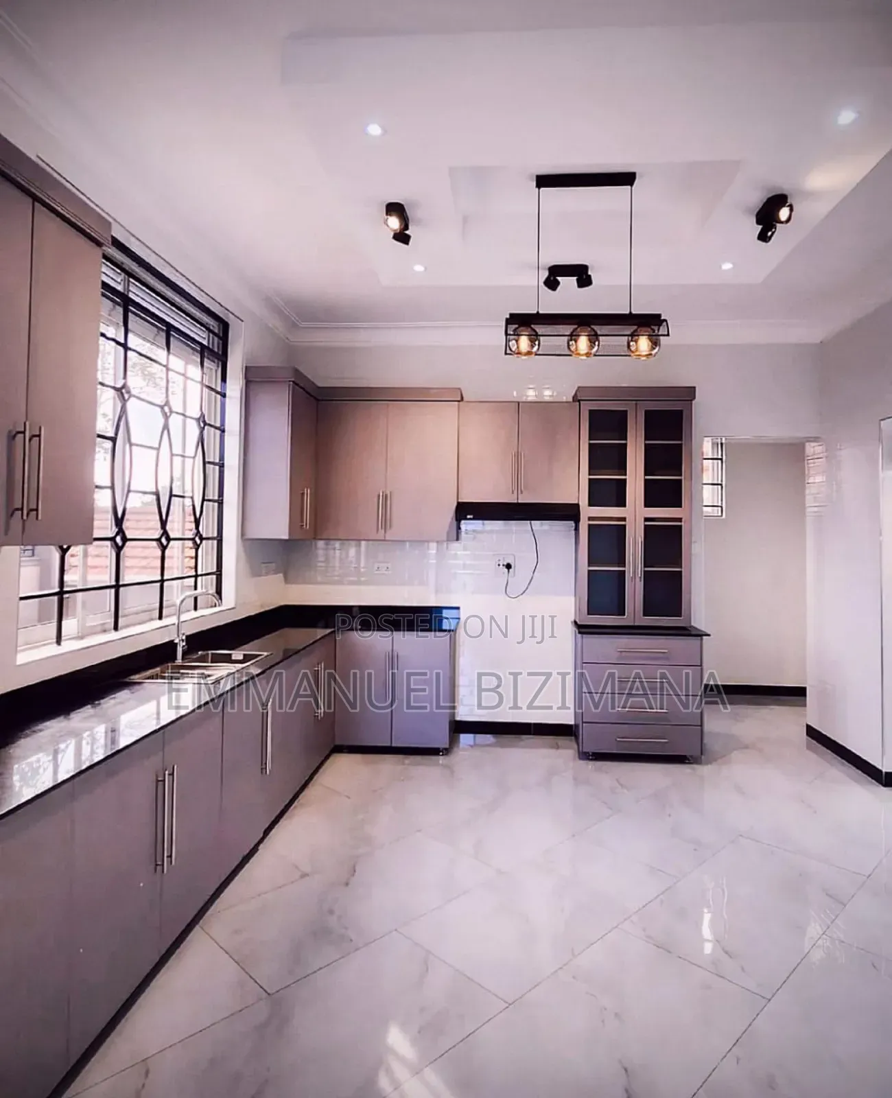Furnished 5bdrm Mansion in Bwebajja, Central Division for sale