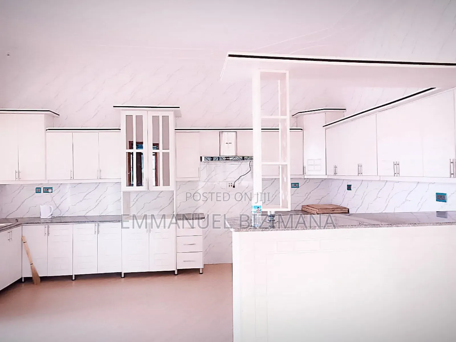 Furnished 4bdrm Bungalow in Kira, Central Division for sale