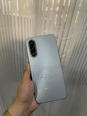 New Samsung Galaxy A17 5G 256 GB Silver