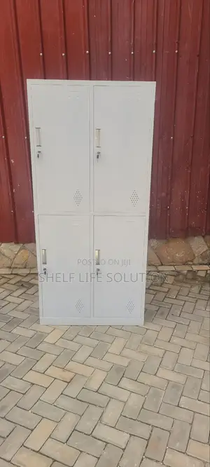 4 Door Locker