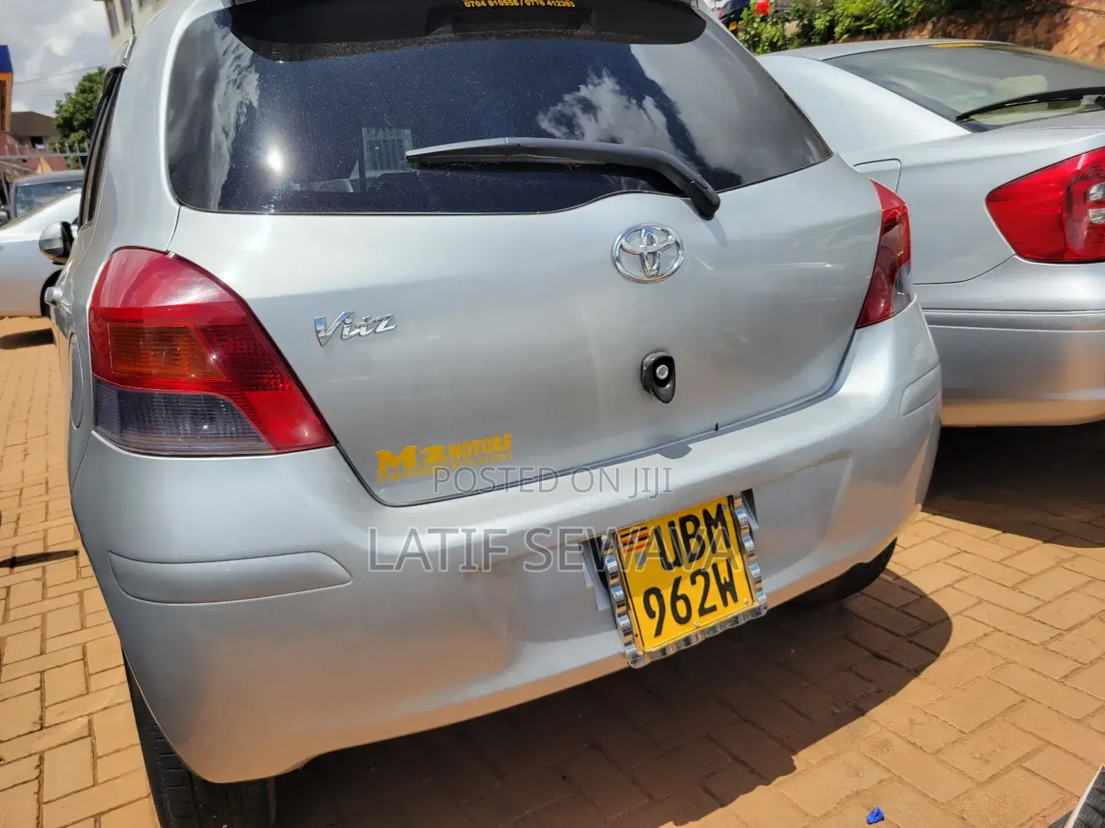 Toyota Vitz 1.3 AWD 5dr 2010 Silver
