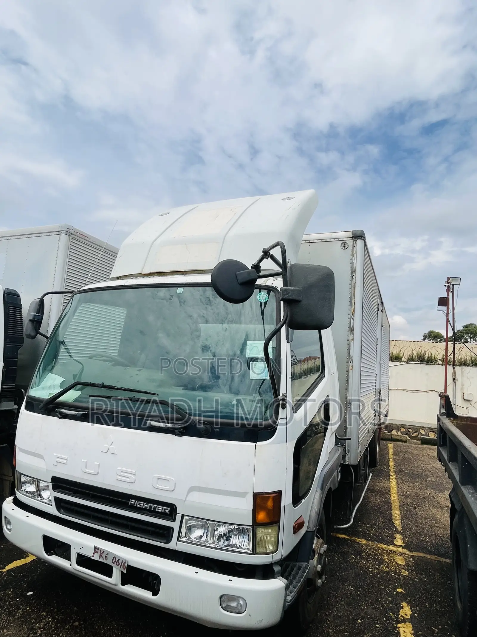 Fuso Truck 2002 Model
