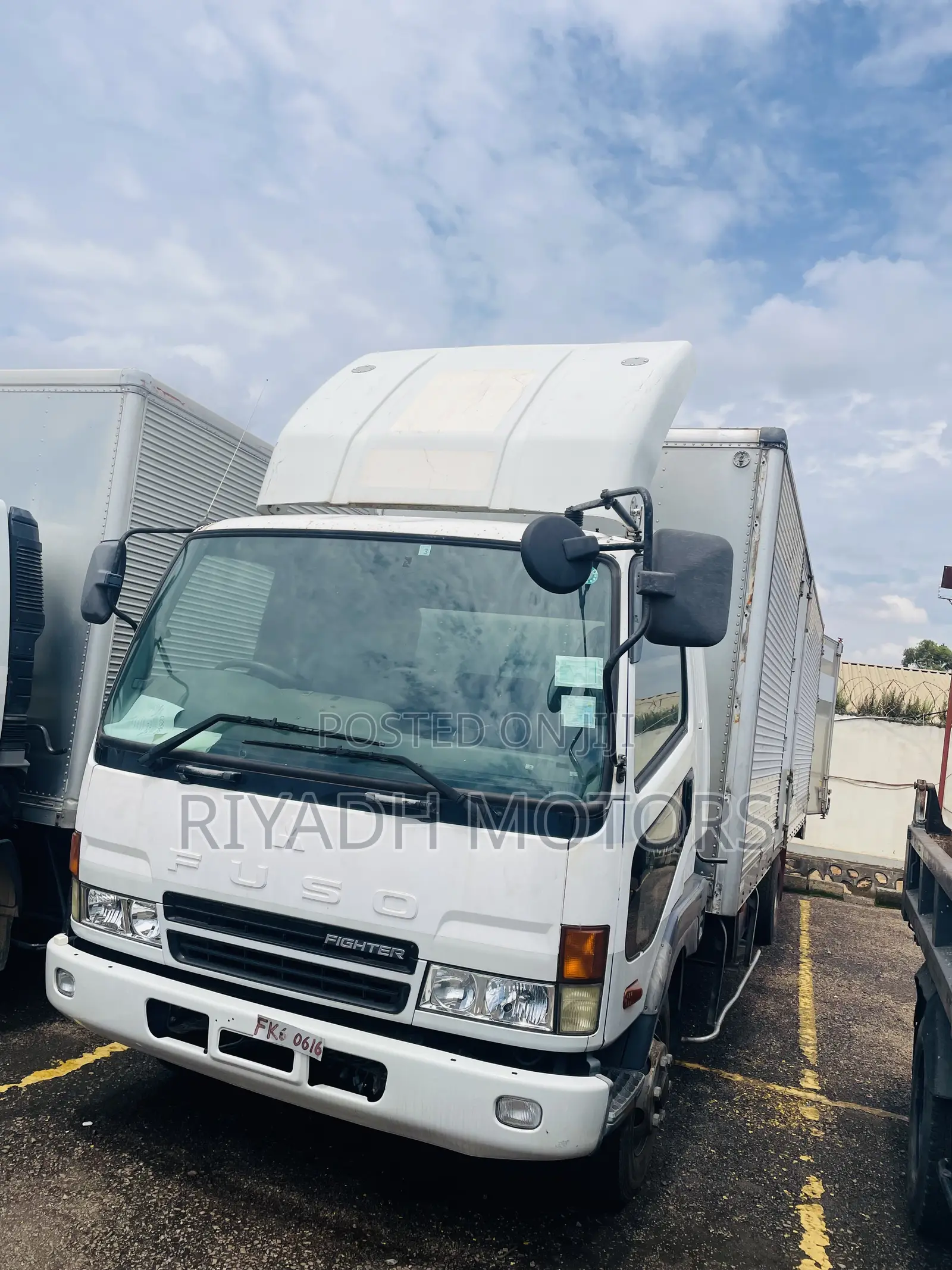 Fuso Truck 2002 Model