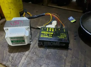 Fridge/Freezer Voltage Stabilizer and Regulator 02