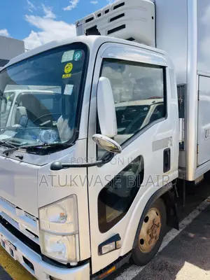 Mitsubishi Canter 2000 White
