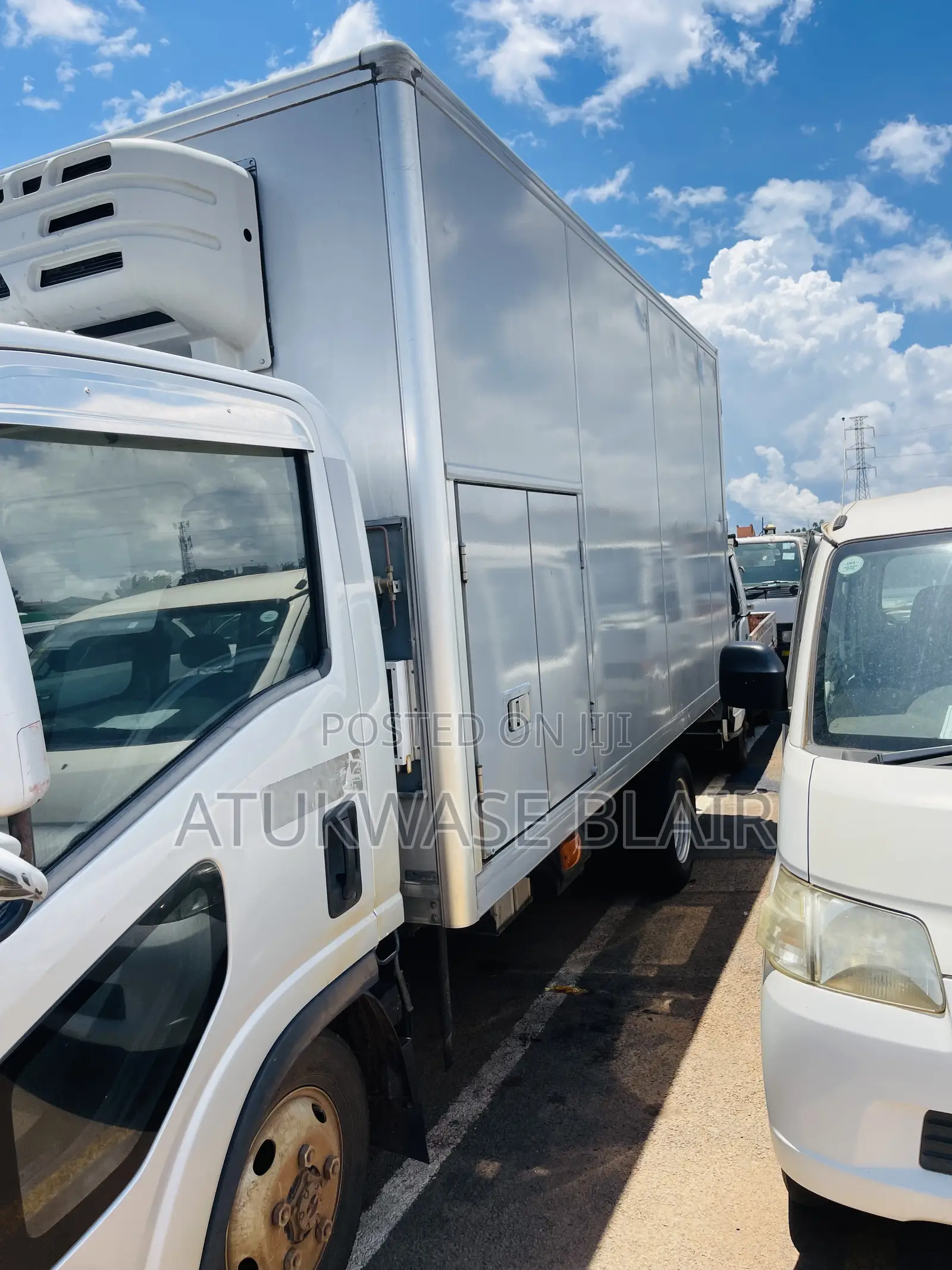 Mitsubishi Canter 2000 White