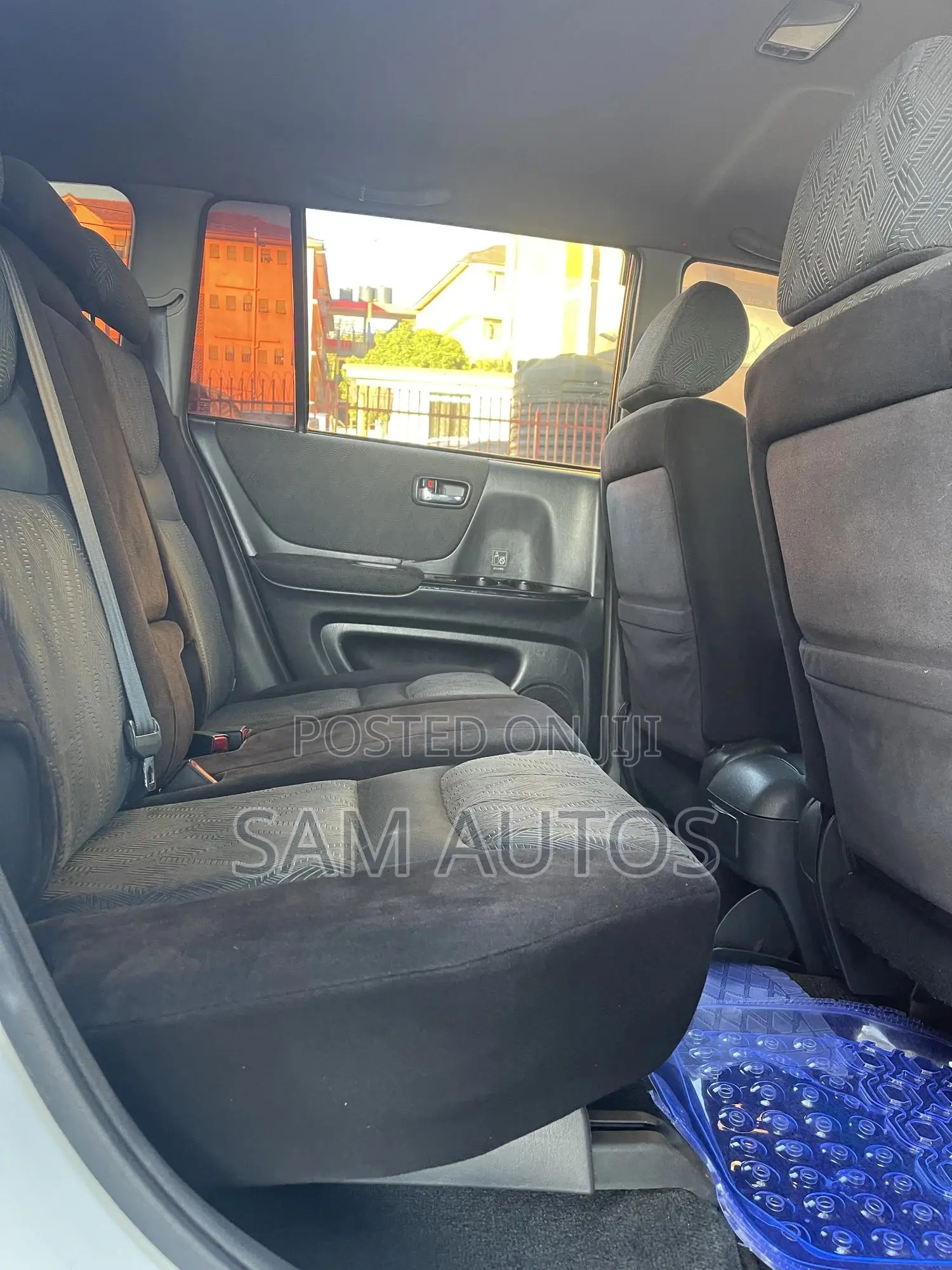 Toyota Kluger 2005 White