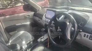 Mitsubishi L200 2010 White