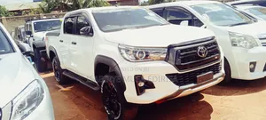 Toyota Land Cruiser Prado 4.0 Petrol TZ-G 2017 White