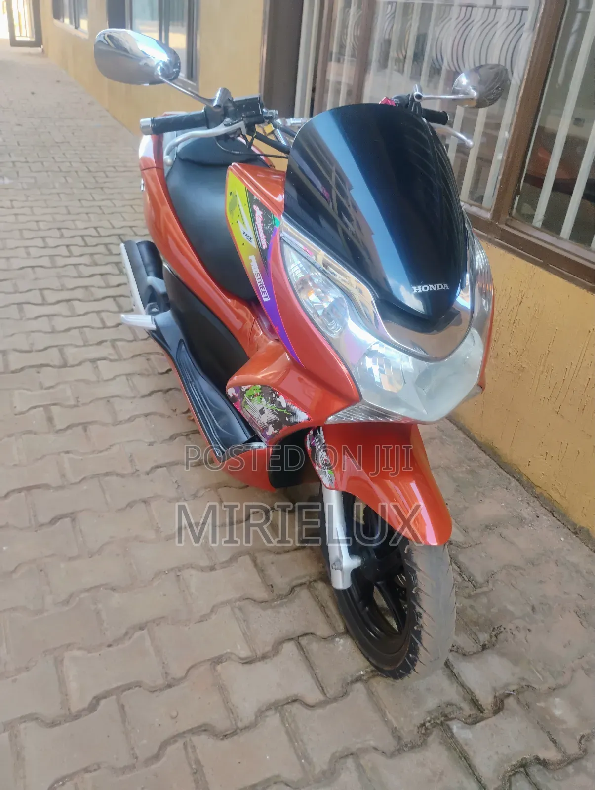 Honda 2014 Orange