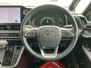 Toyota Noah 2022 Red