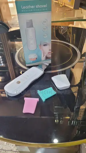 Facial Skin Scrubber