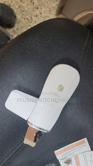 Facial Skin Scrubber