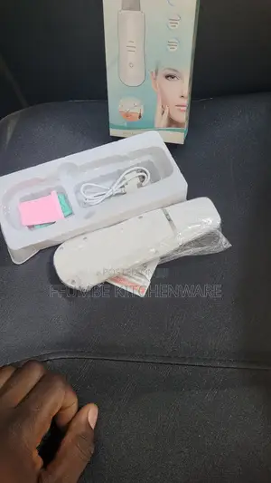 Facial Skin Scrubber