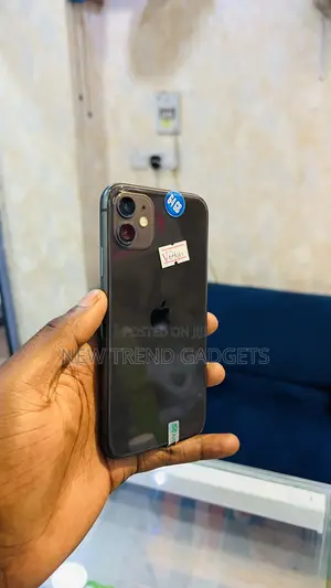 Apple iPhone 11 64 GB Black
