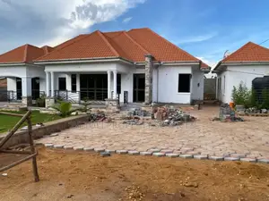 Furnished 5bdrm House in Gombe for sale