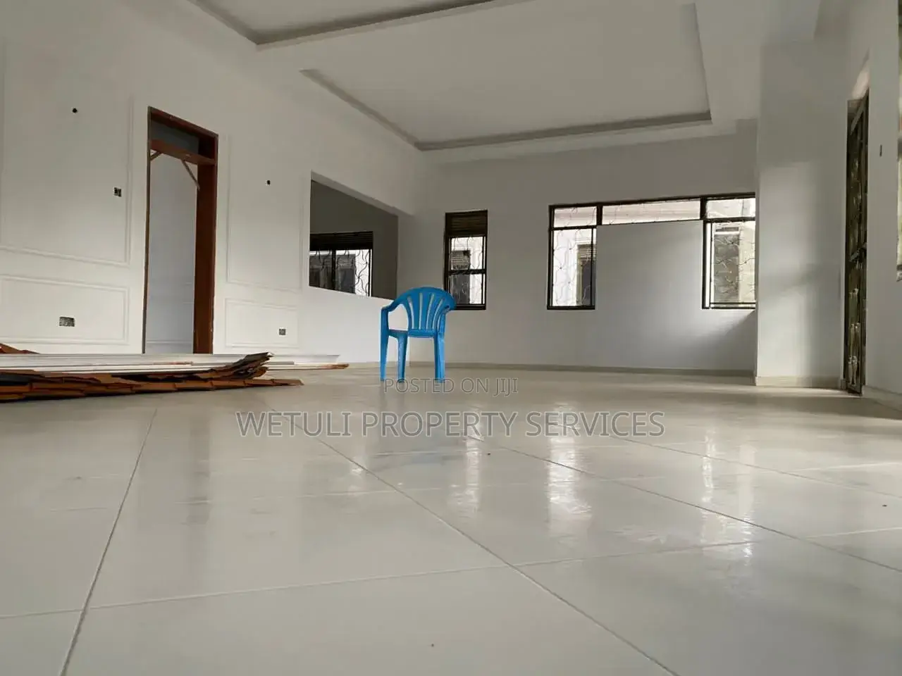 Furnished 5bdrm House in Gombe for sale