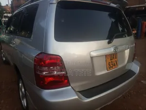Toyota Kluger 2004 Silver