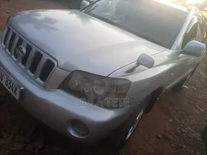 Toyota Kluger 2004 Silver