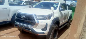 Toyota Hilux 2020 Off white