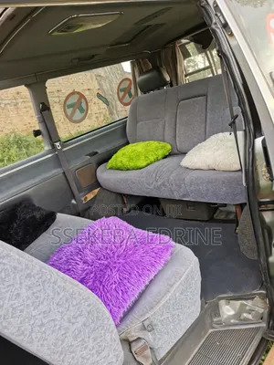 Toyota HiAce 2001 Silver