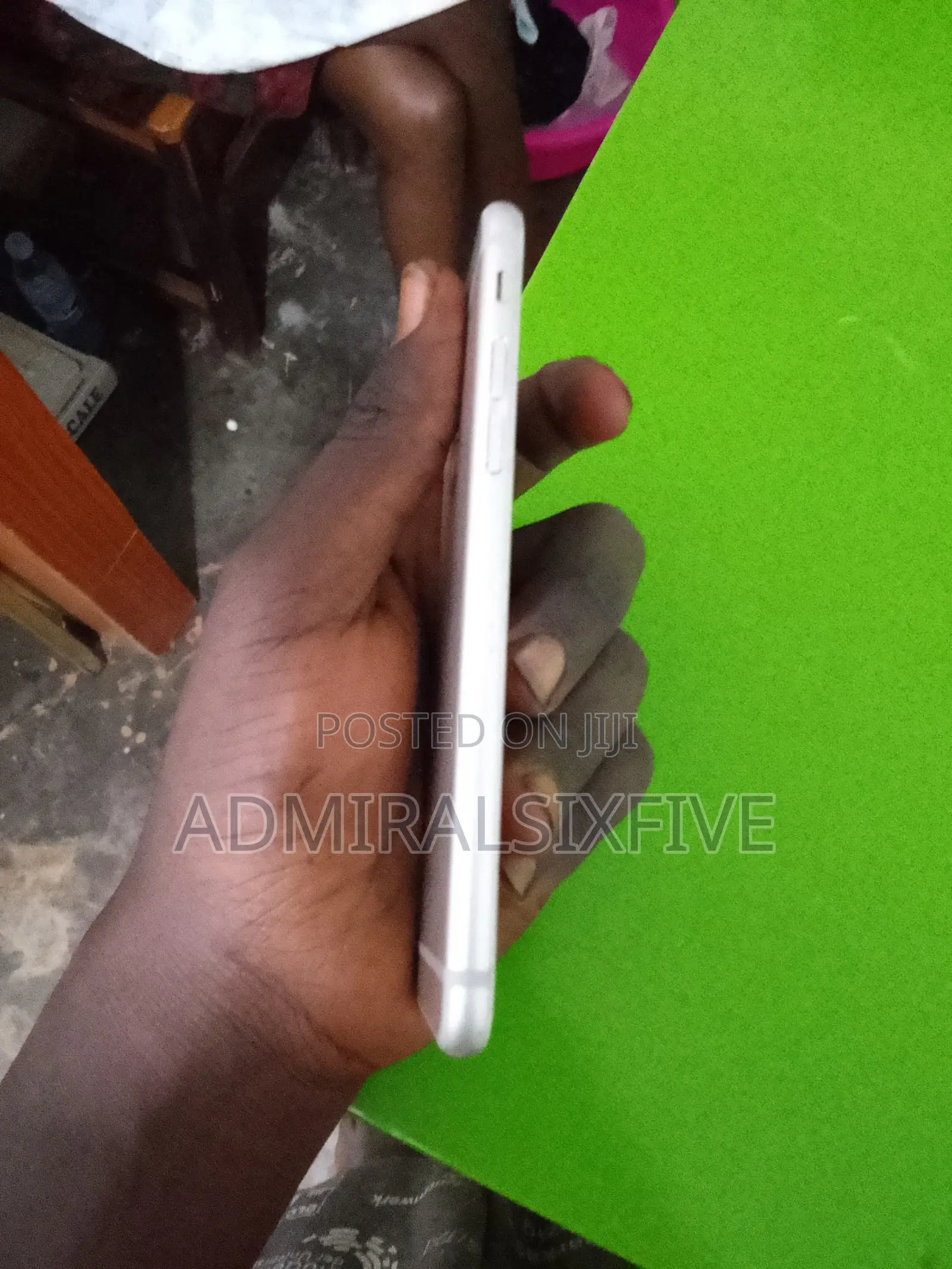 Apple iPhone 6s 32 GB Silver