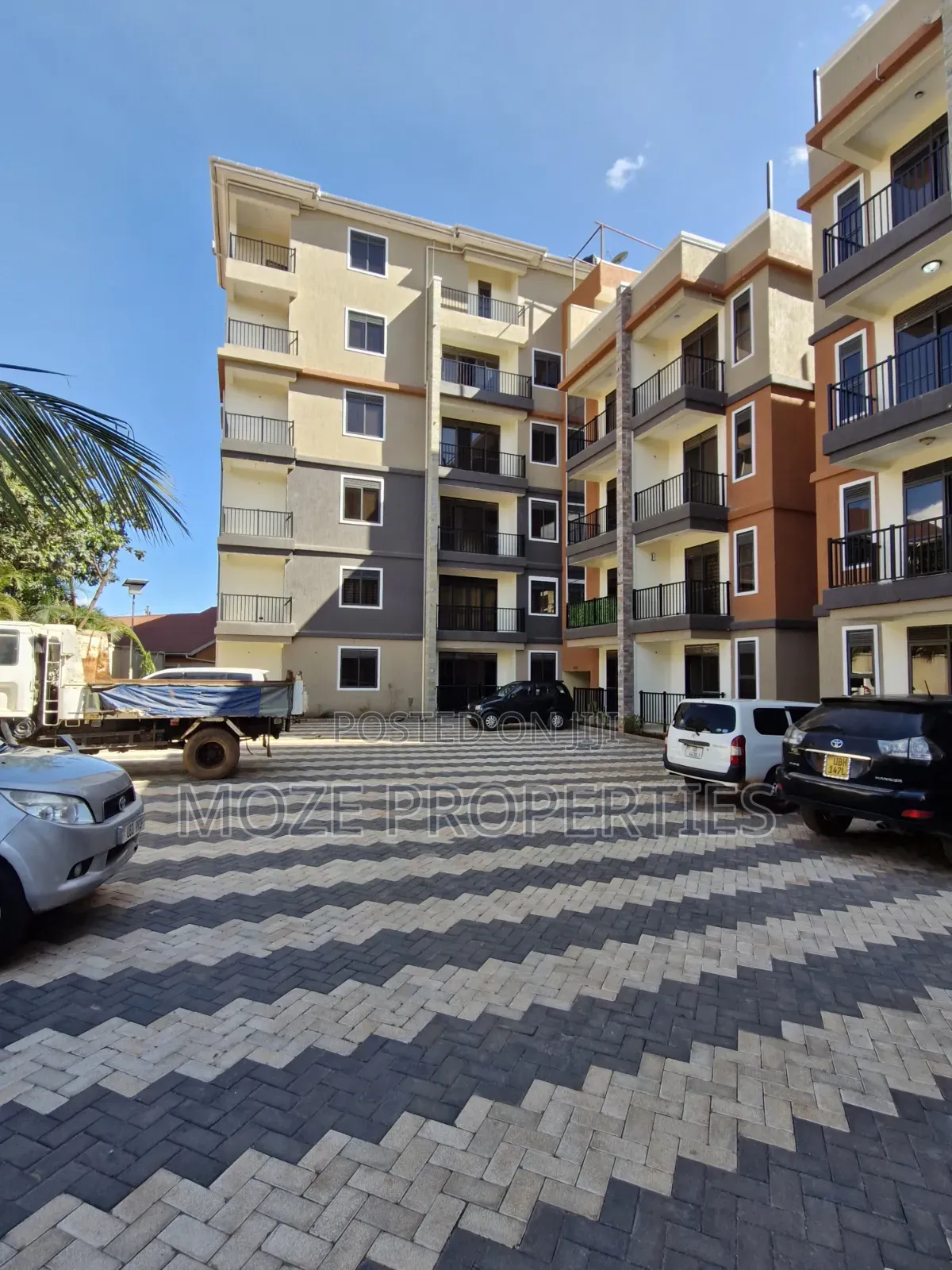 2bdrm Apartment in Kira Estate, Central Division for rent