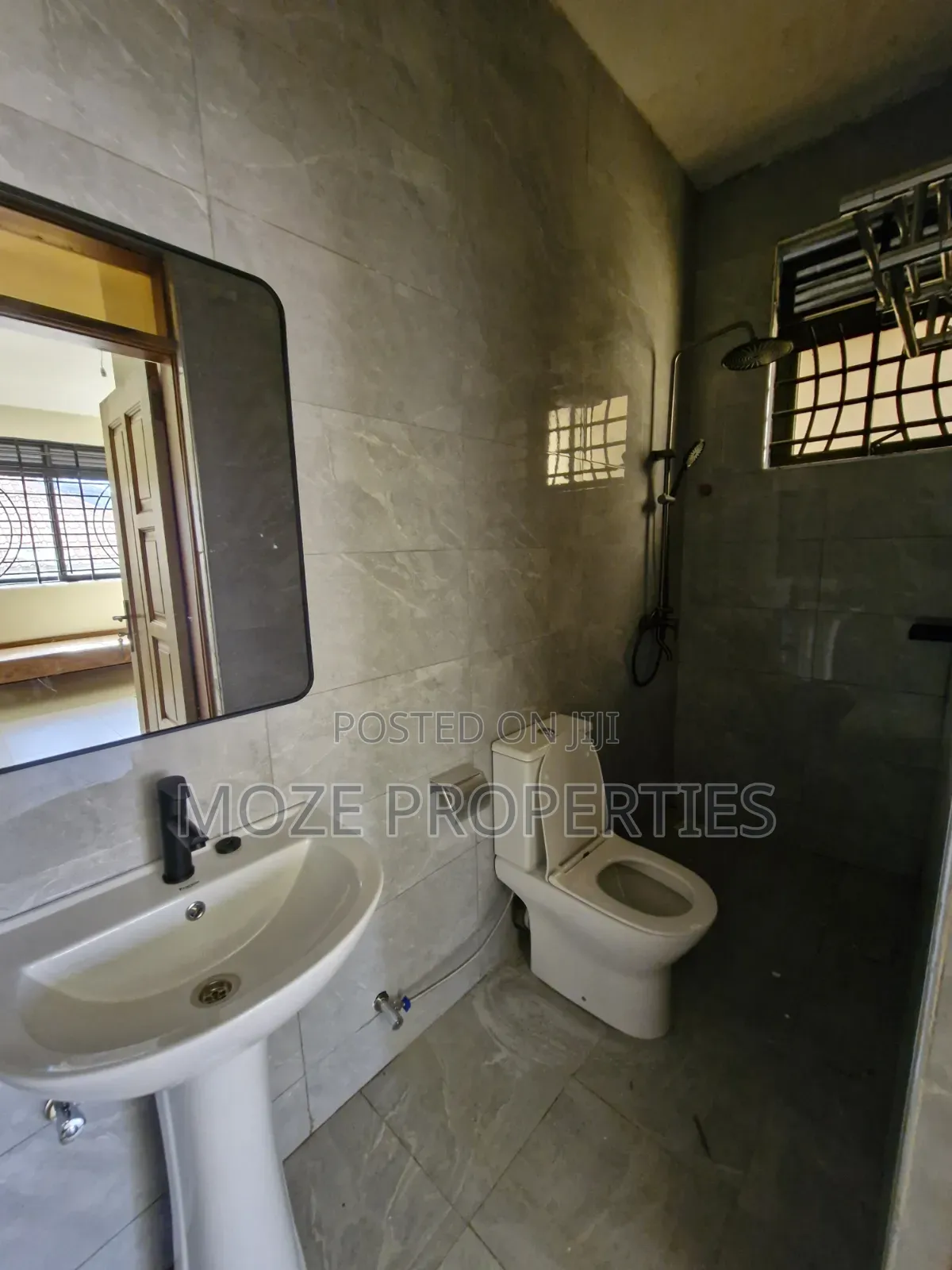 2bdrm Apartment in Kira Estate, Central Division for rent