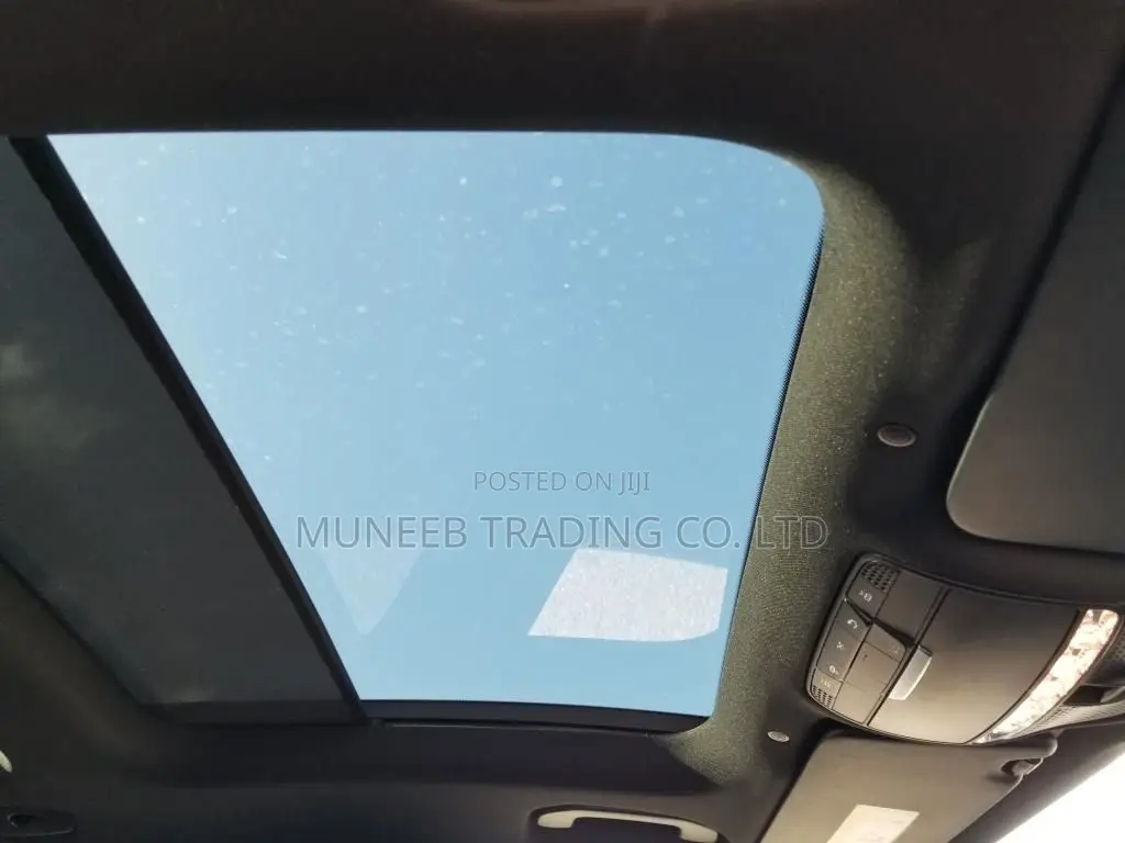 Mercedes-Benz GLC-Class 2021