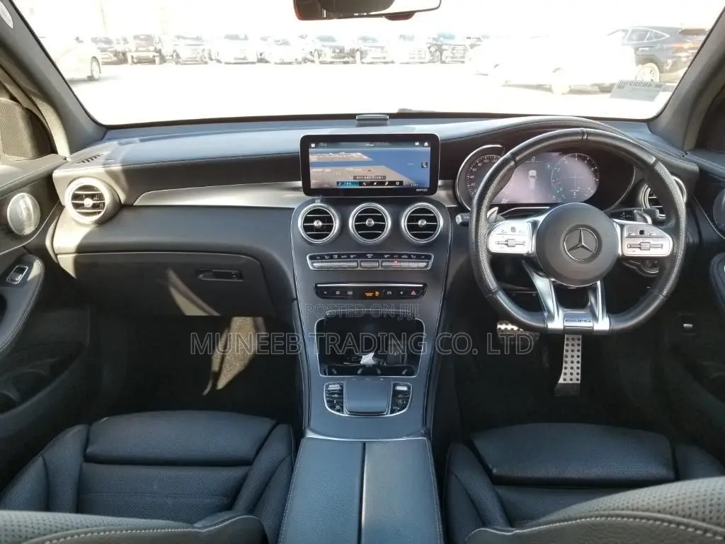 Mercedes-Benz GLC-Class 2021