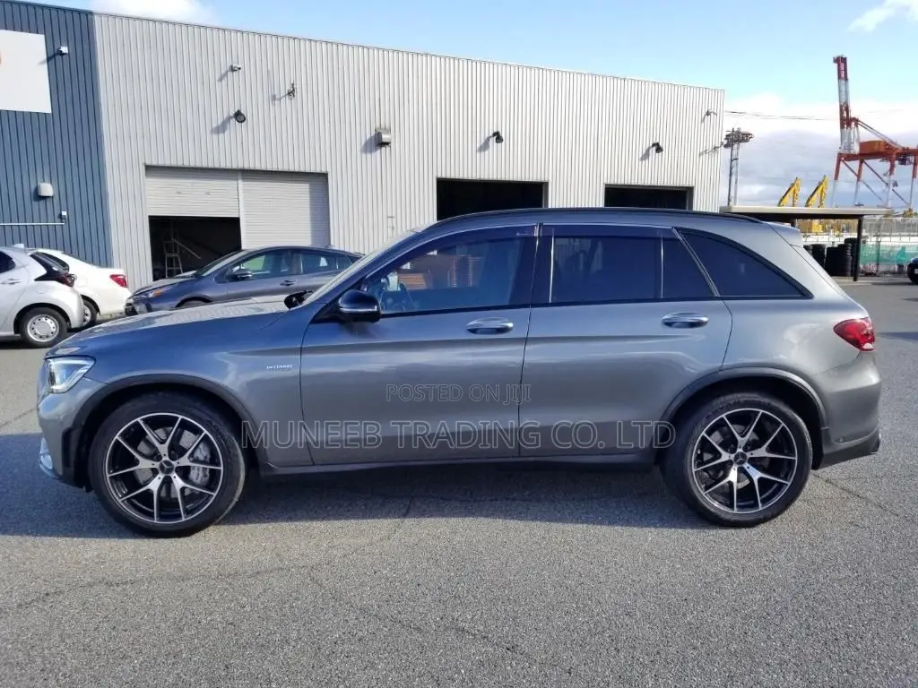Mercedes-Benz GLC-Class 2021