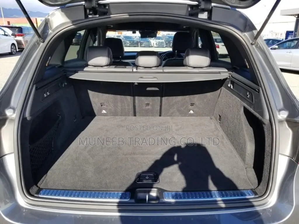 Mercedes-Benz GLC-Class 2021