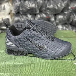 Gray Airmax