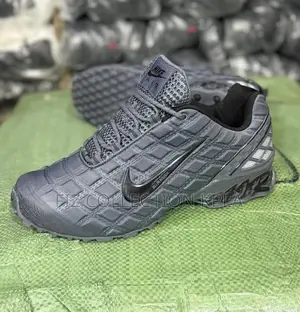 Gray Airmax