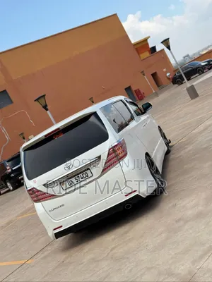 Toyota Alphard 2011 White