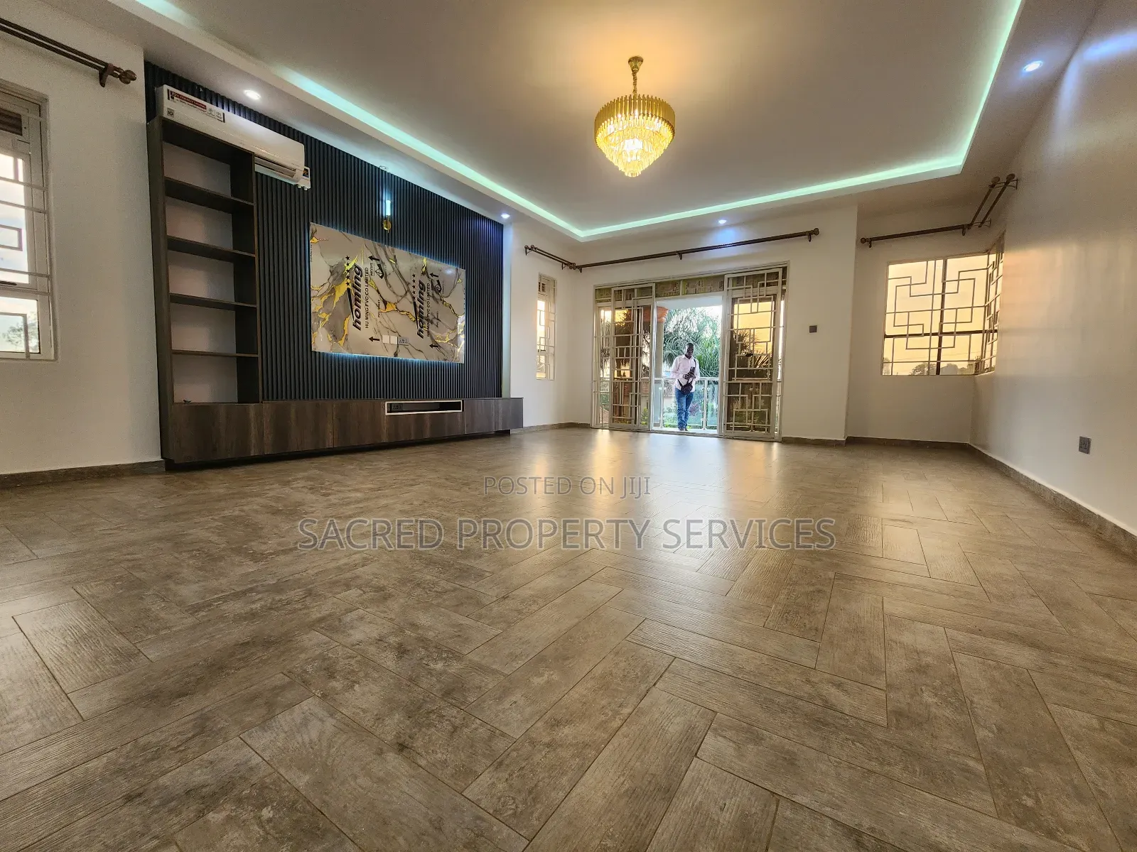 5bdrm Apartment in Najjera, Kira for sale