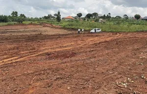 Tittled Land 50ft by 100ft