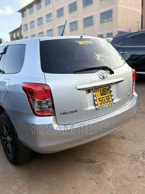 Toyota Corolla Fielder 1.5 Petrol FWD 2010