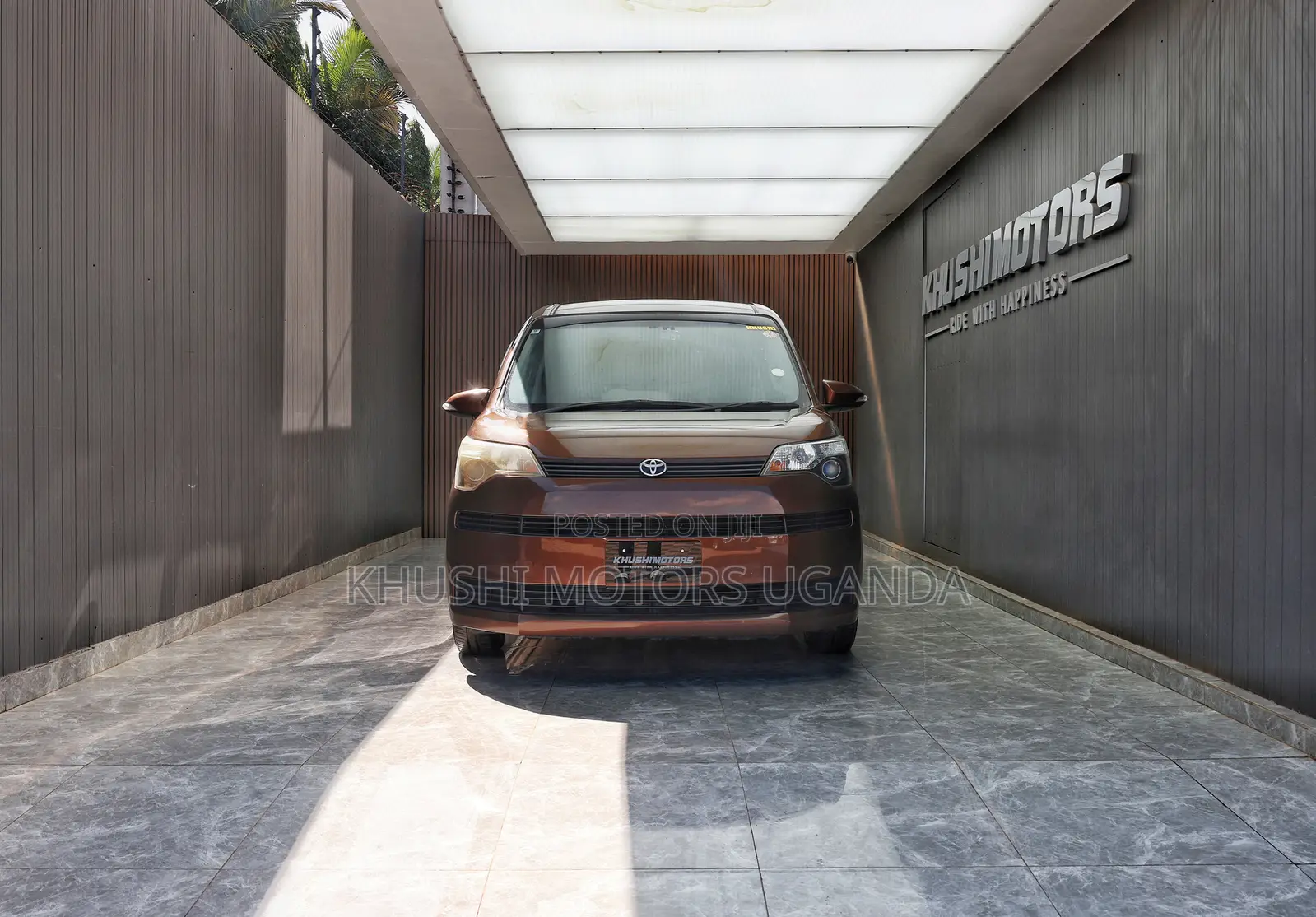 Toyota Spade 2012 Brown