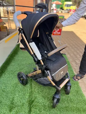 360° Rotating Baby Stroller – Flexible Movement Comfort Ride