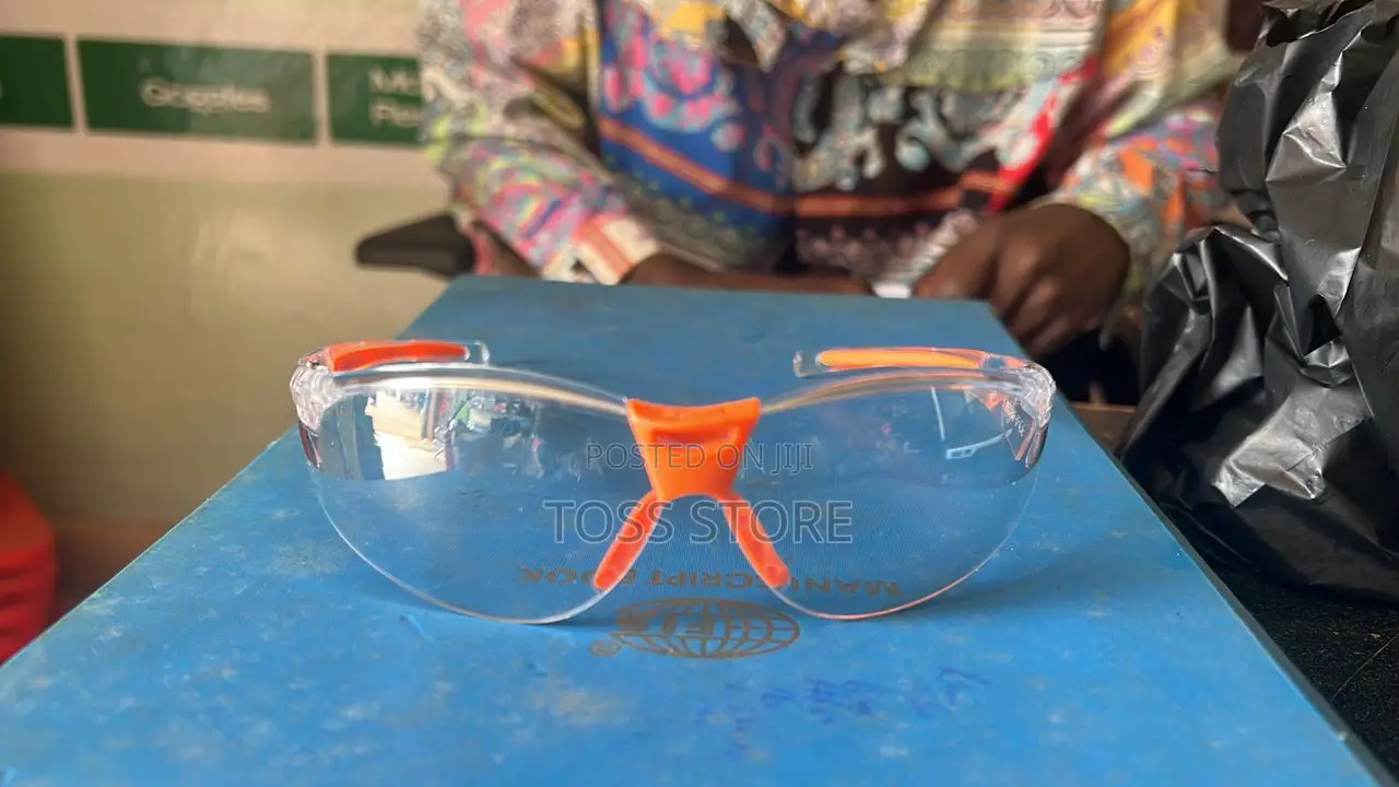Clear Goggles