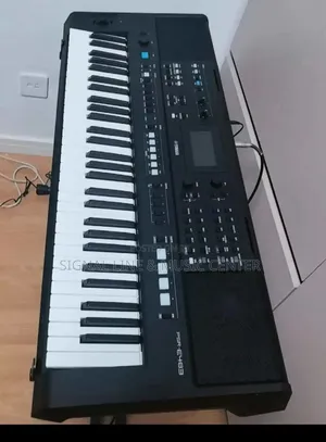 Yamaha Keyboard PSR E483