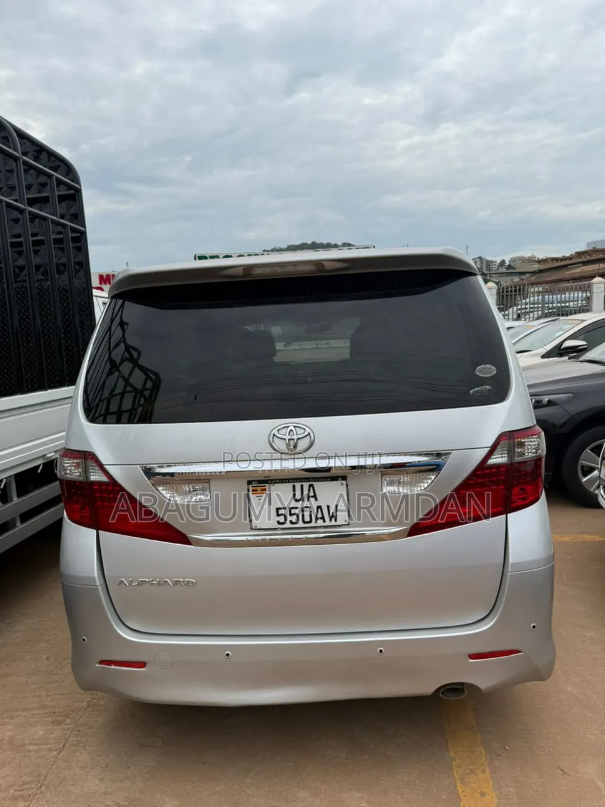 Toyota Alphard 2.4 Petrol FWD 2011 Silver
