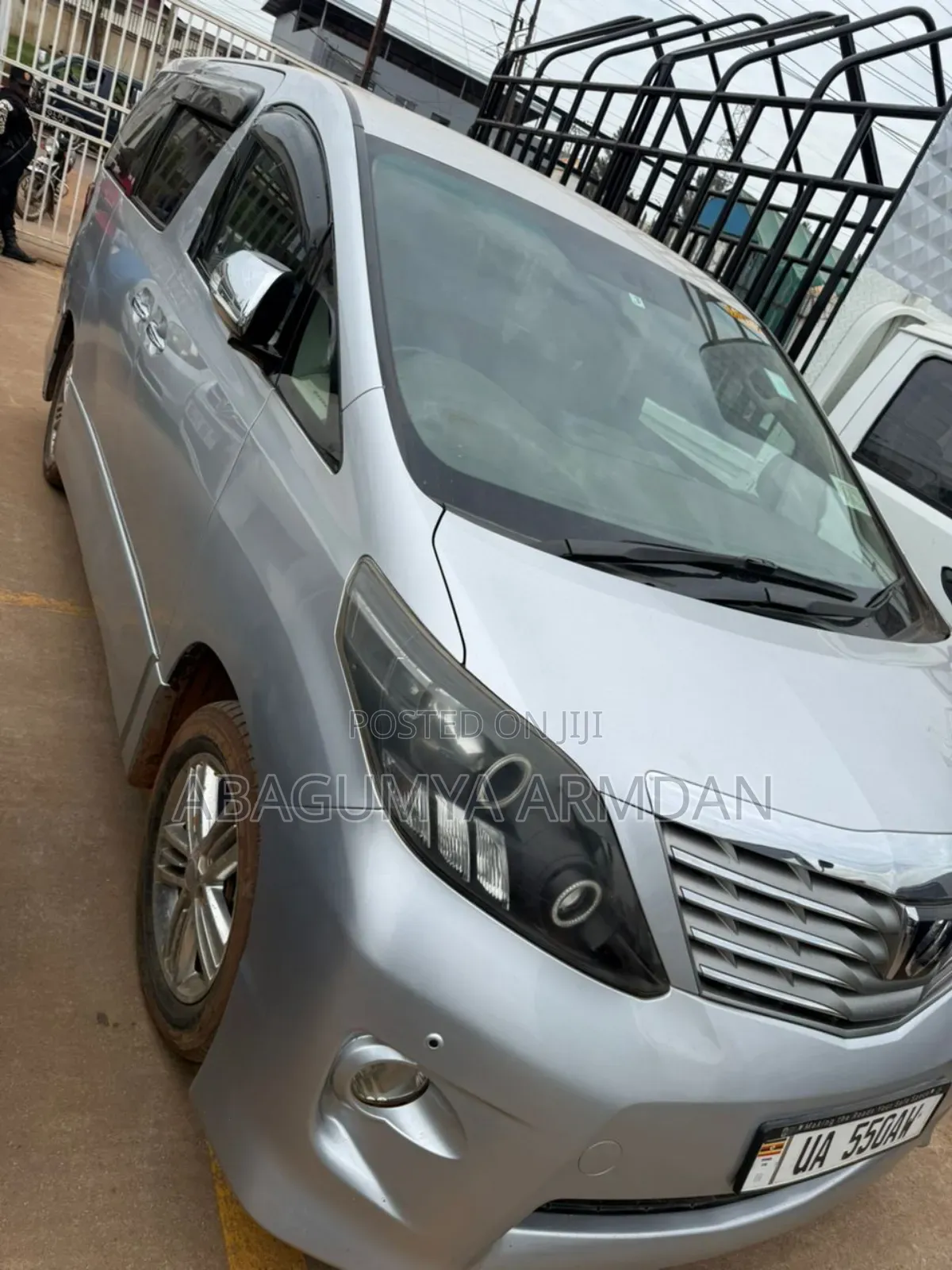 Toyota Alphard 2.4 Petrol FWD 2011 Silver