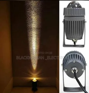 Metallic Led Spotlight in Warm Color