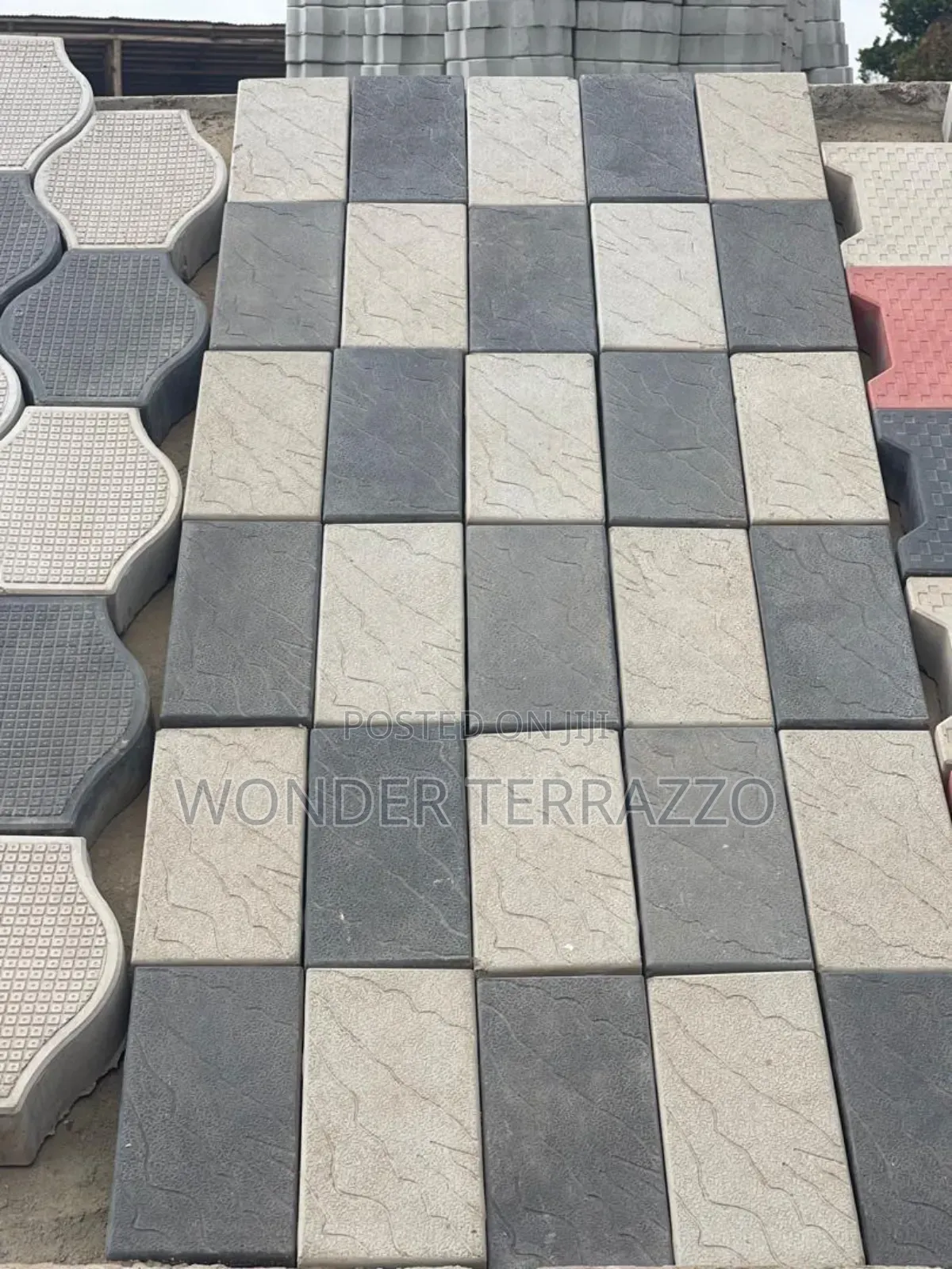Rectangular Edges Coloured Pavers With Free Delivery