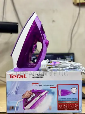 Tefal Easy Steam Iron, Model Fv1953m0.