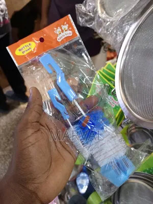 Apple Bear Baby Bottle and Nipple Cleaning Brush Set.